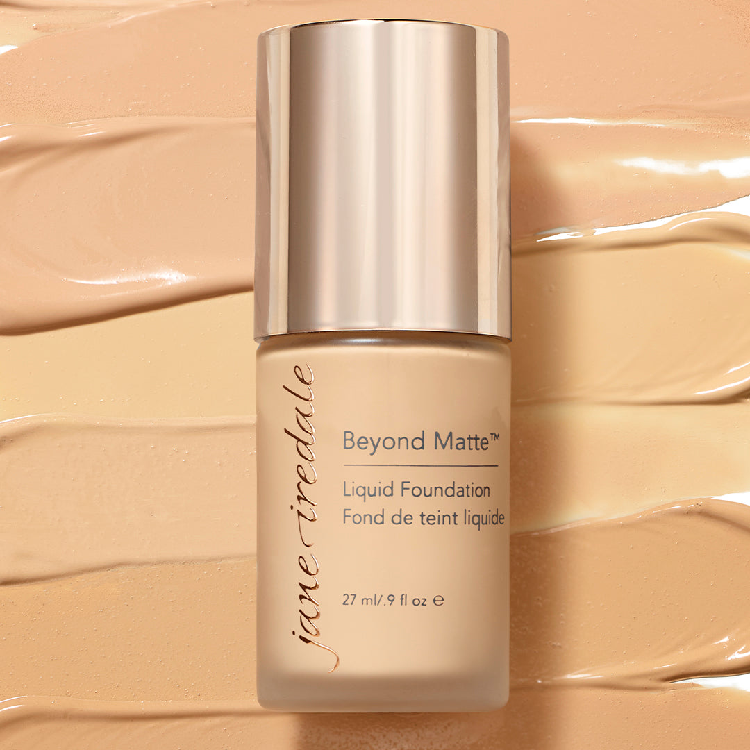 3-in-1 vegan foundation with semi-matte finish, primer & concealer. Smooths skin, minimizes shine & pores. Lightweight, long-wearing & buildable coverage.